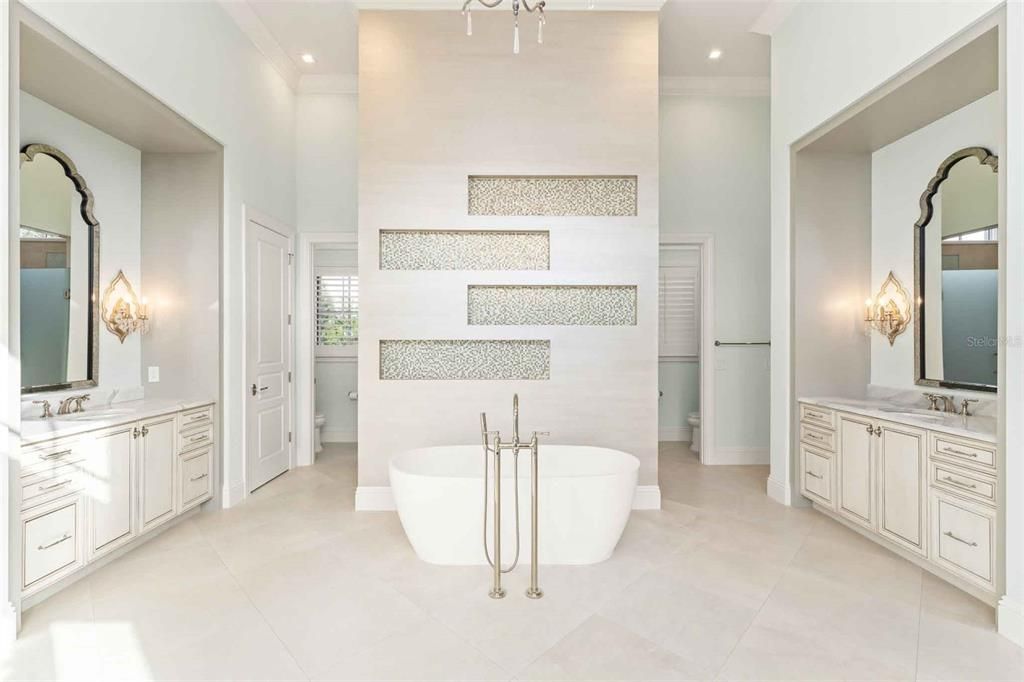 For Sale: $11,000,000 (5 beds, 5 baths, 6276 Square Feet)