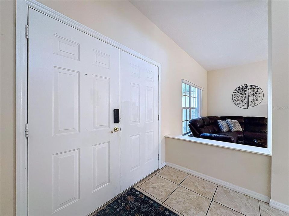 待售: $460,000 (5 贝兹, 3 浴室, 2532 平方英尺)