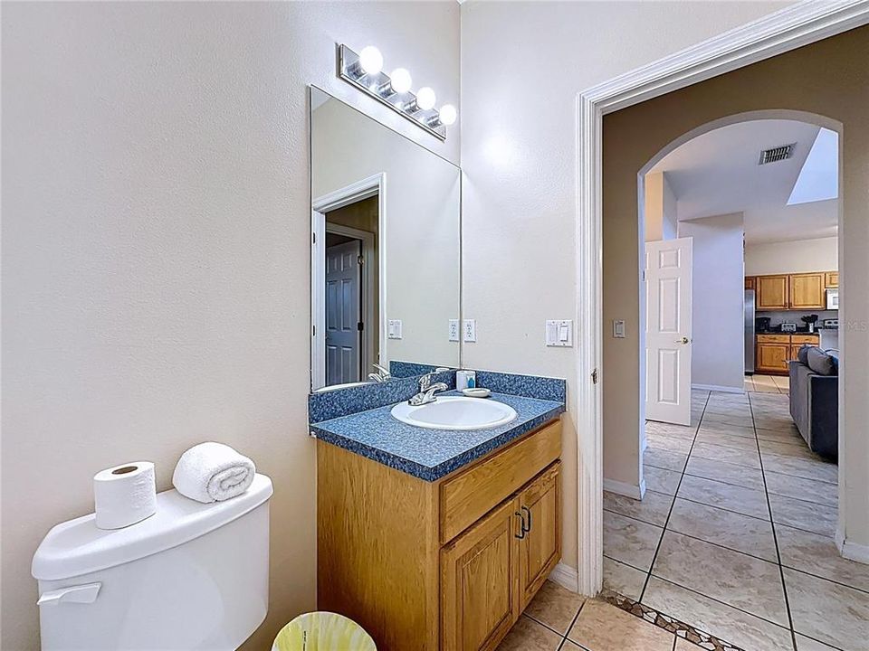 待售: $460,000 (5 贝兹, 3 浴室, 2532 平方英尺)