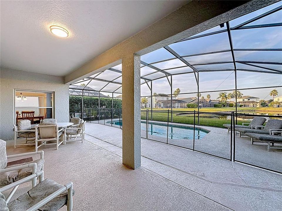 待售: $460,000 (5 贝兹, 3 浴室, 2532 平方英尺)