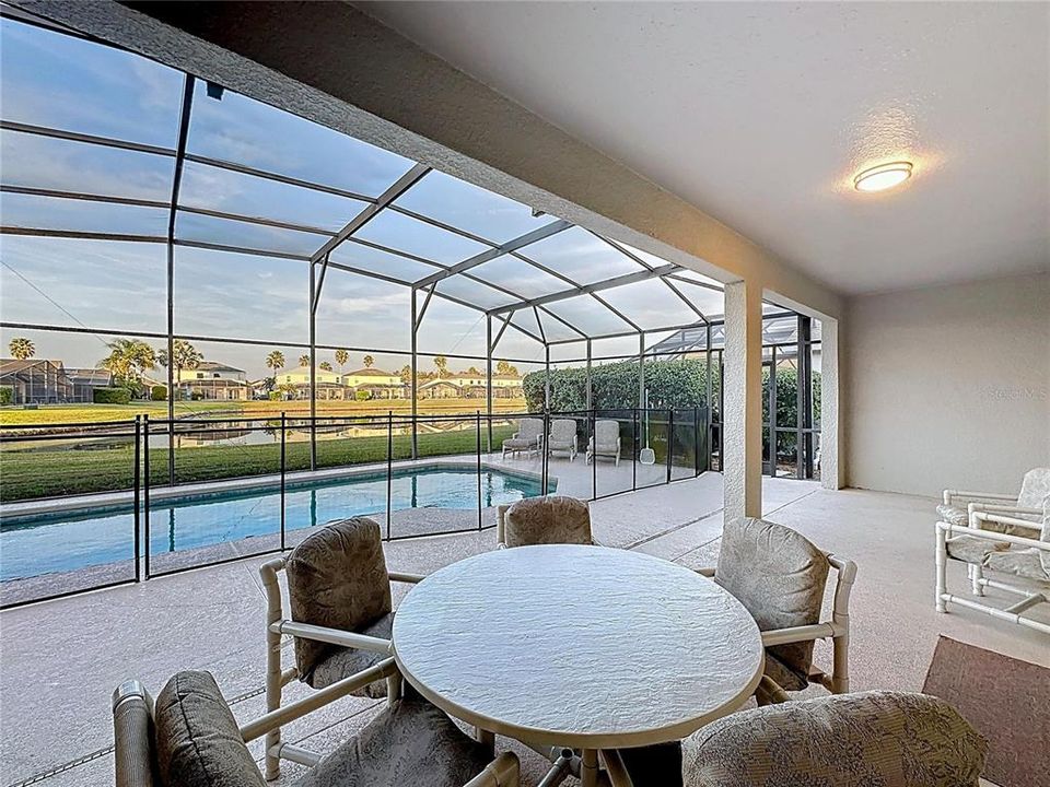 待售: $460,000 (5 贝兹, 3 浴室, 2532 平方英尺)