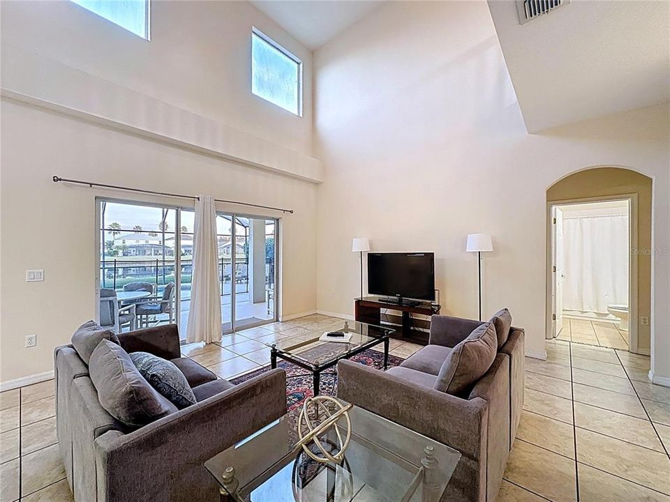 待售: $460,000 (5 贝兹, 3 浴室, 2532 平方英尺)