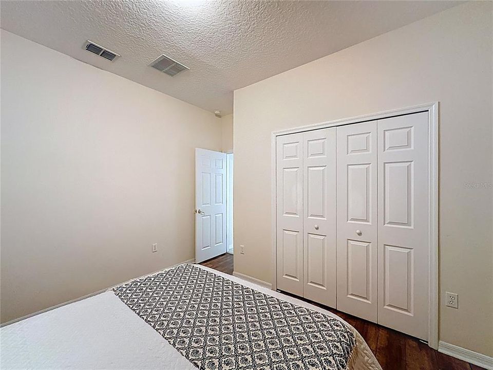 待售: $460,000 (5 贝兹, 3 浴室, 2532 平方英尺)