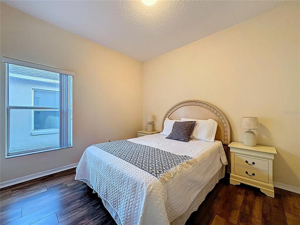 待售: $460,000 (5 贝兹, 3 浴室, 2532 平方英尺)