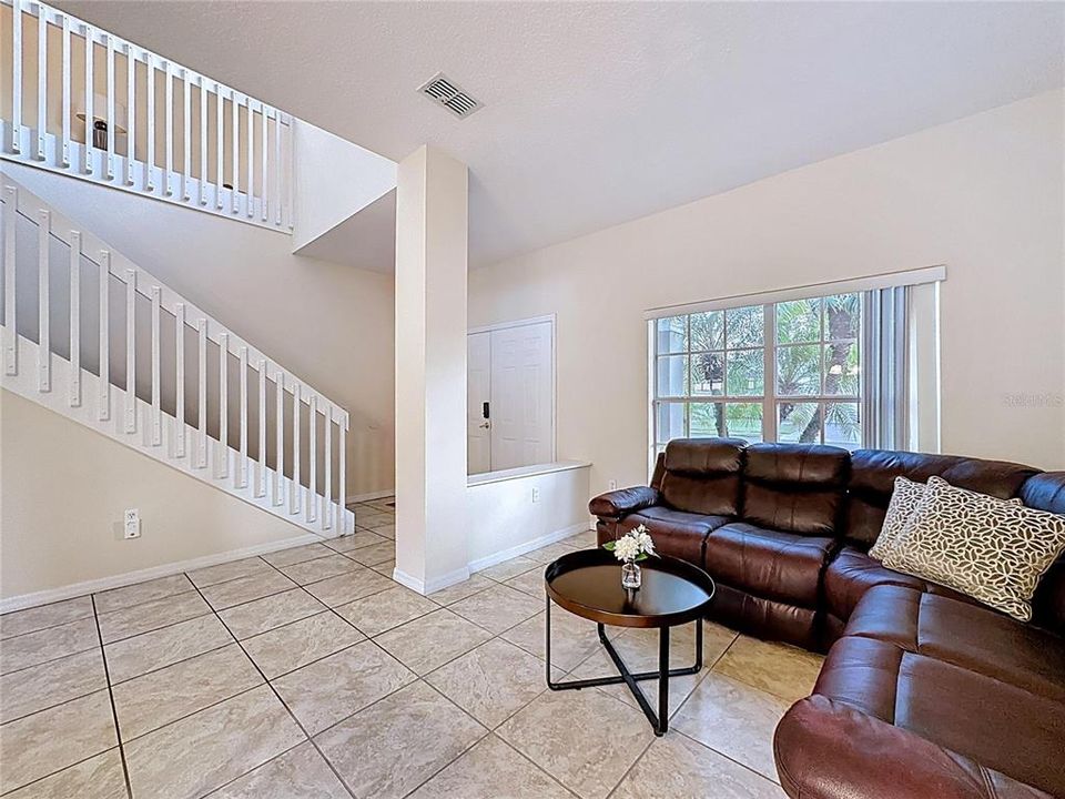 待售: $460,000 (5 贝兹, 3 浴室, 2532 平方英尺)