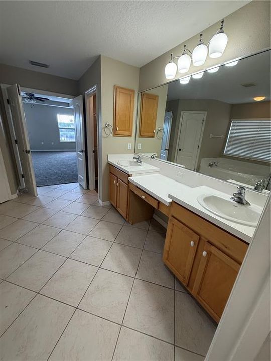 待售: $539,900 (4 贝兹, 3 浴室, 2930 平方英尺)