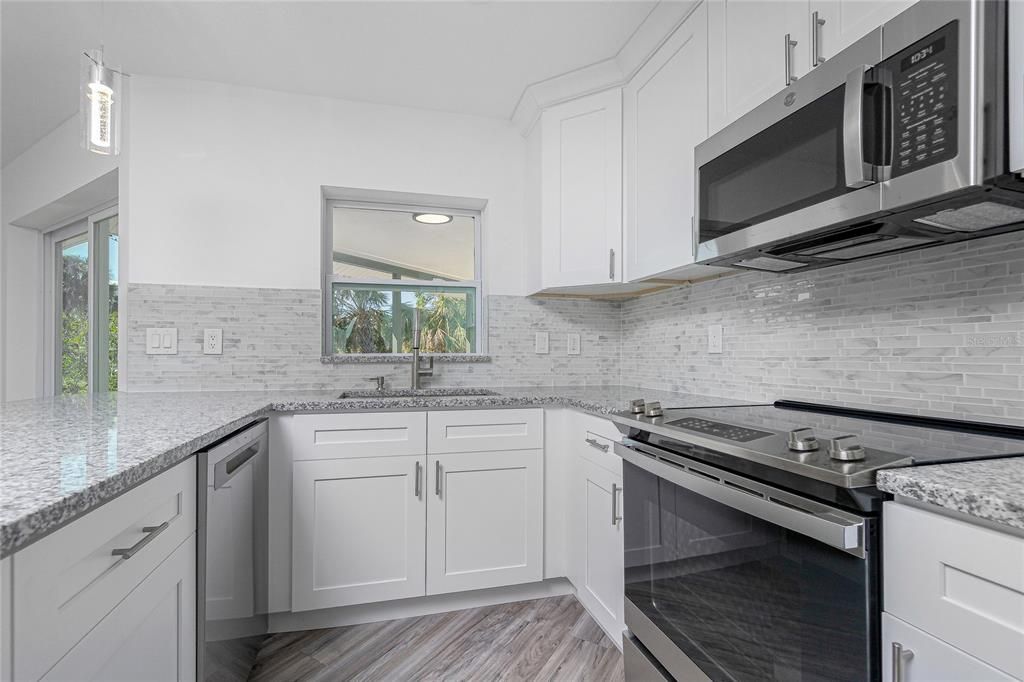 For Sale: $599,000 (3 beds, 2 baths, 1838 Square Feet)