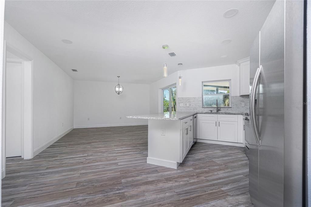 For Sale: $599,000 (3 beds, 2 baths, 1838 Square Feet)