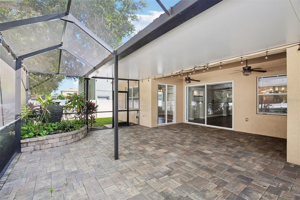 For Sale: $475,000 (5 beds, 3 baths, 2622 Square Feet)