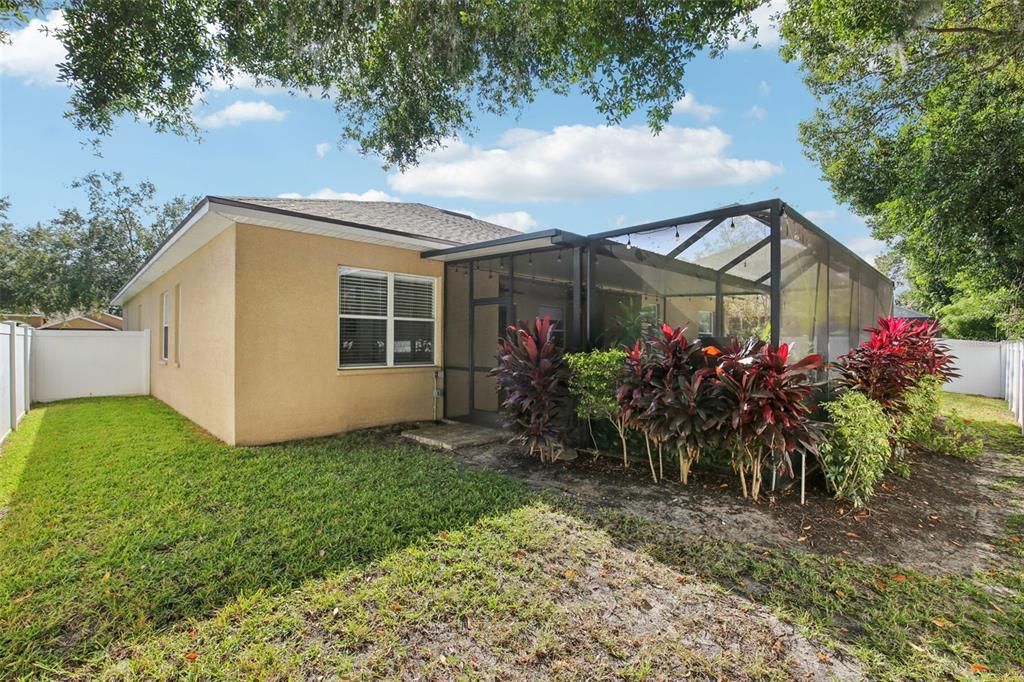 For Sale: $475,000 (5 beds, 3 baths, 2622 Square Feet)