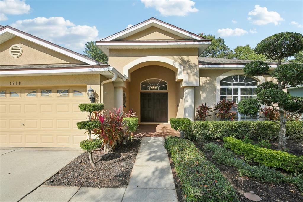 For Sale: $475,000 (5 beds, 3 baths, 2622 Square Feet)