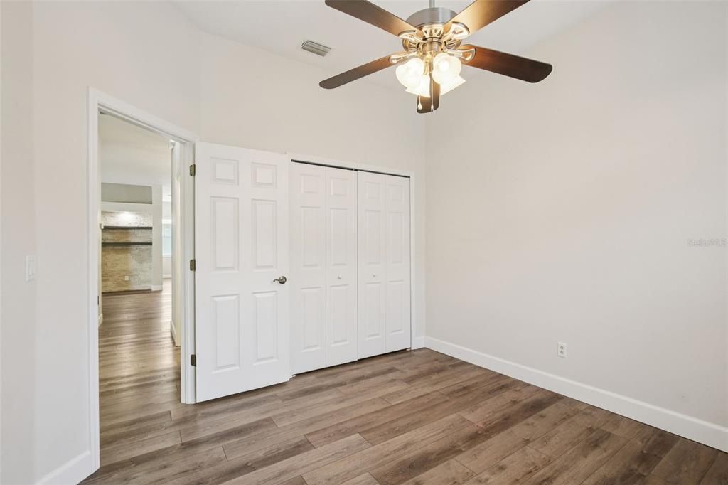 For Sale: $475,000 (5 beds, 3 baths, 2622 Square Feet)