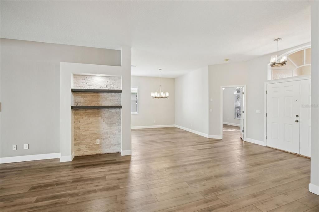 For Sale: $475,000 (5 beds, 3 baths, 2622 Square Feet)