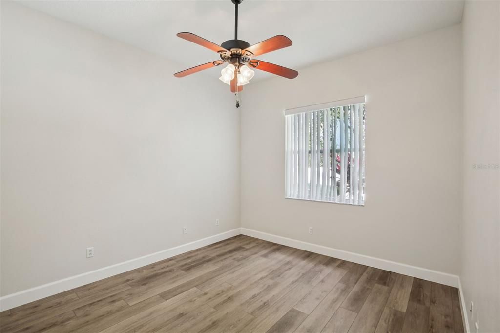 For Sale: $475,000 (5 beds, 3 baths, 2622 Square Feet)