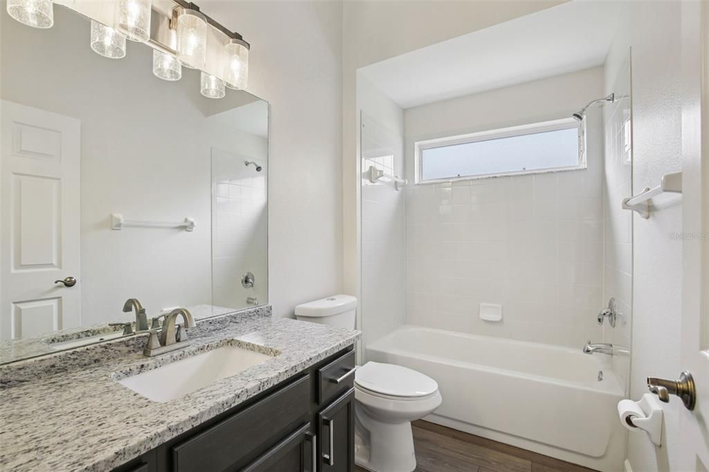 For Sale: $475,000 (5 beds, 3 baths, 2622 Square Feet)