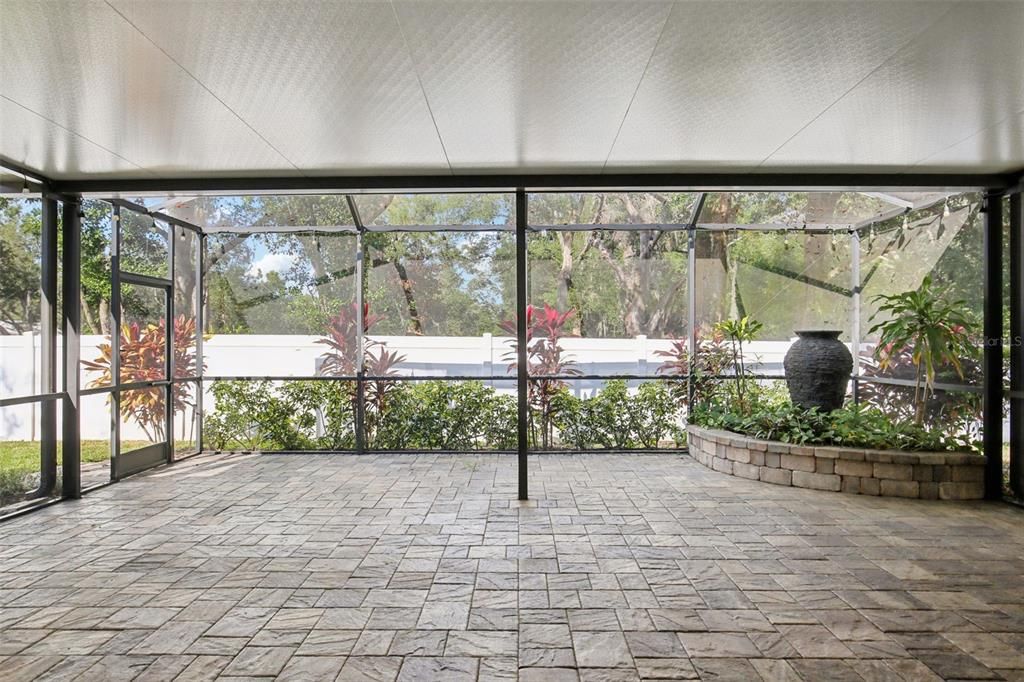 For Sale: $475,000 (5 beds, 3 baths, 2622 Square Feet)