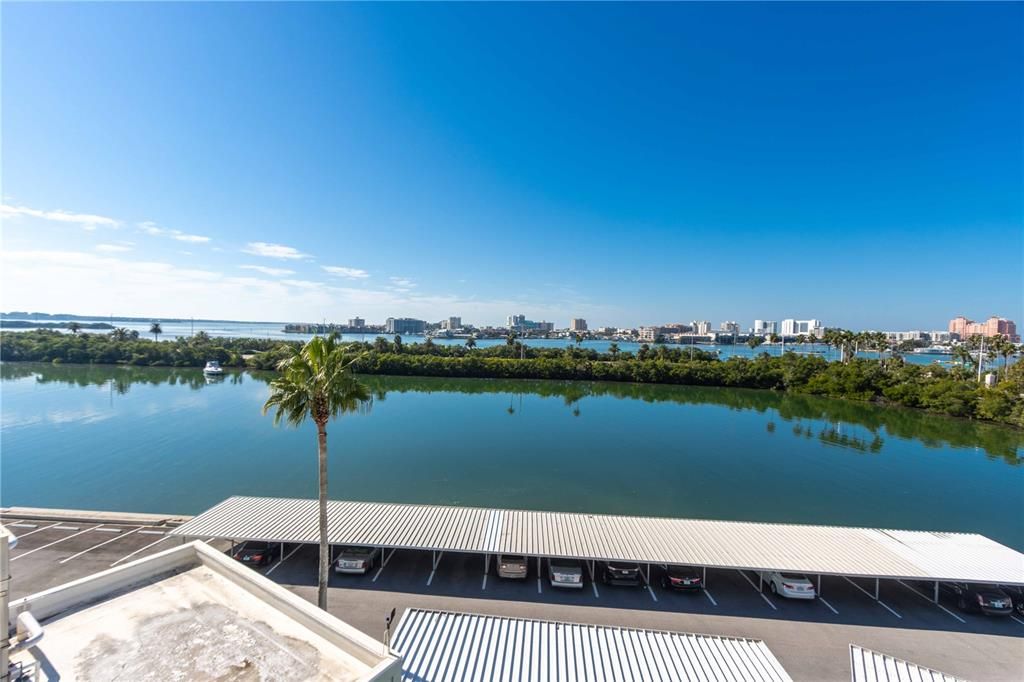 For Sale: $445,000 (2 beds, 2 baths, 1295 Square Feet)