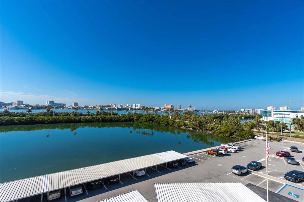 For Sale: $445,000 (2 beds, 2 baths, 1295 Square Feet)