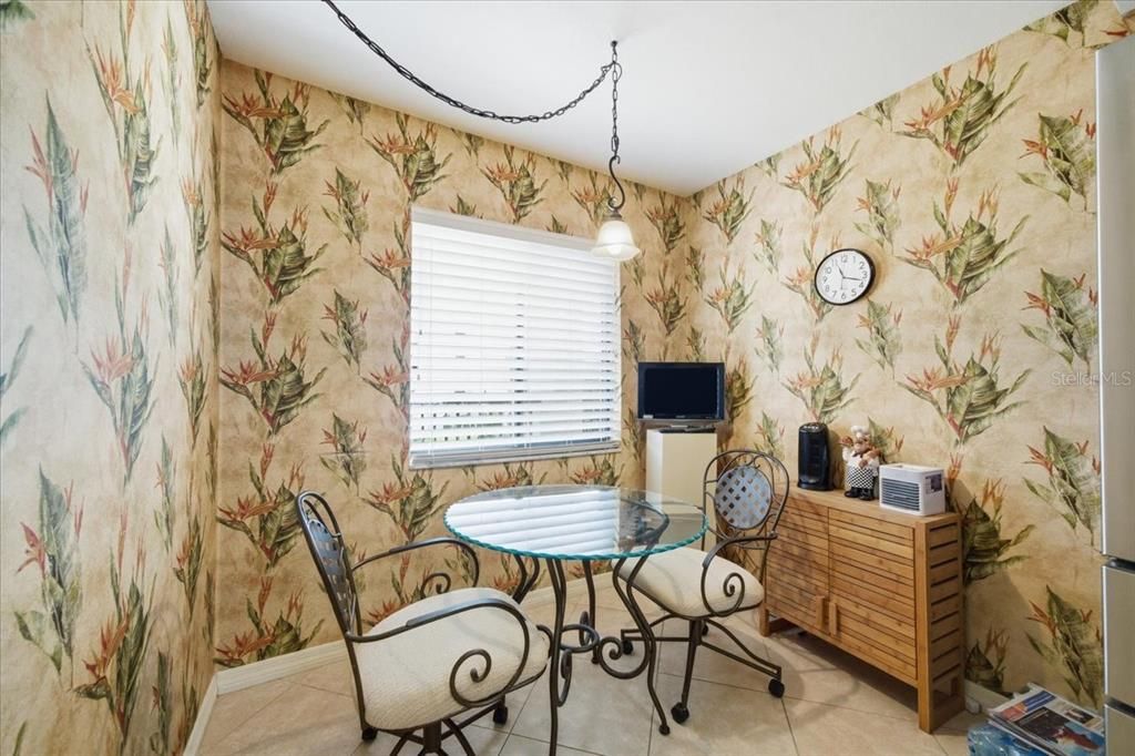 En Venta: $575,000 (2 camas, 2 baños, 1425 Pies cuadrados)