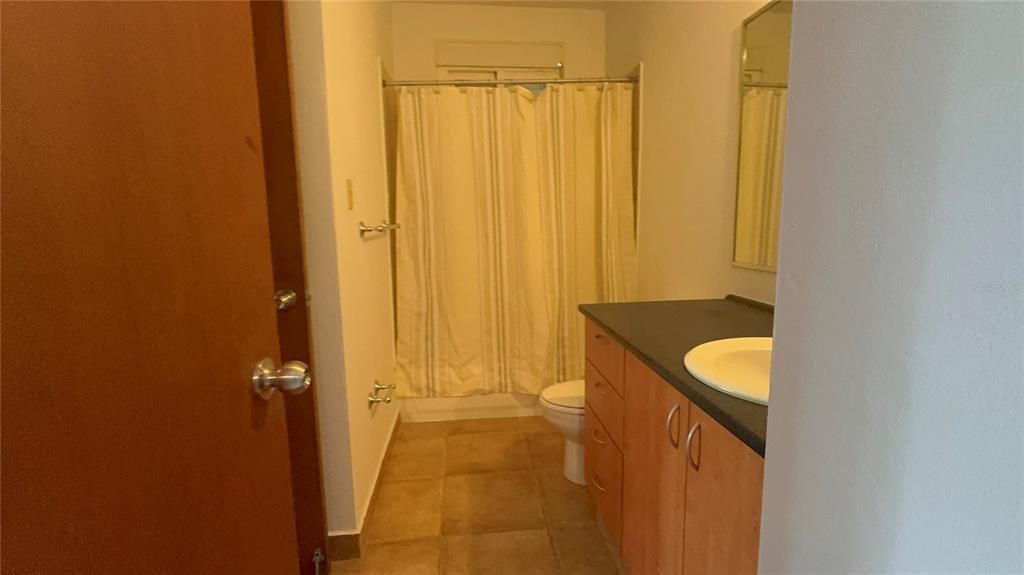 出租: $1,600 (2 贝兹, 2 浴室, 1200 平方英尺)