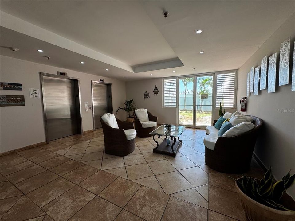 出租: $1,600 (2 贝兹, 2 浴室, 1200 平方英尺)