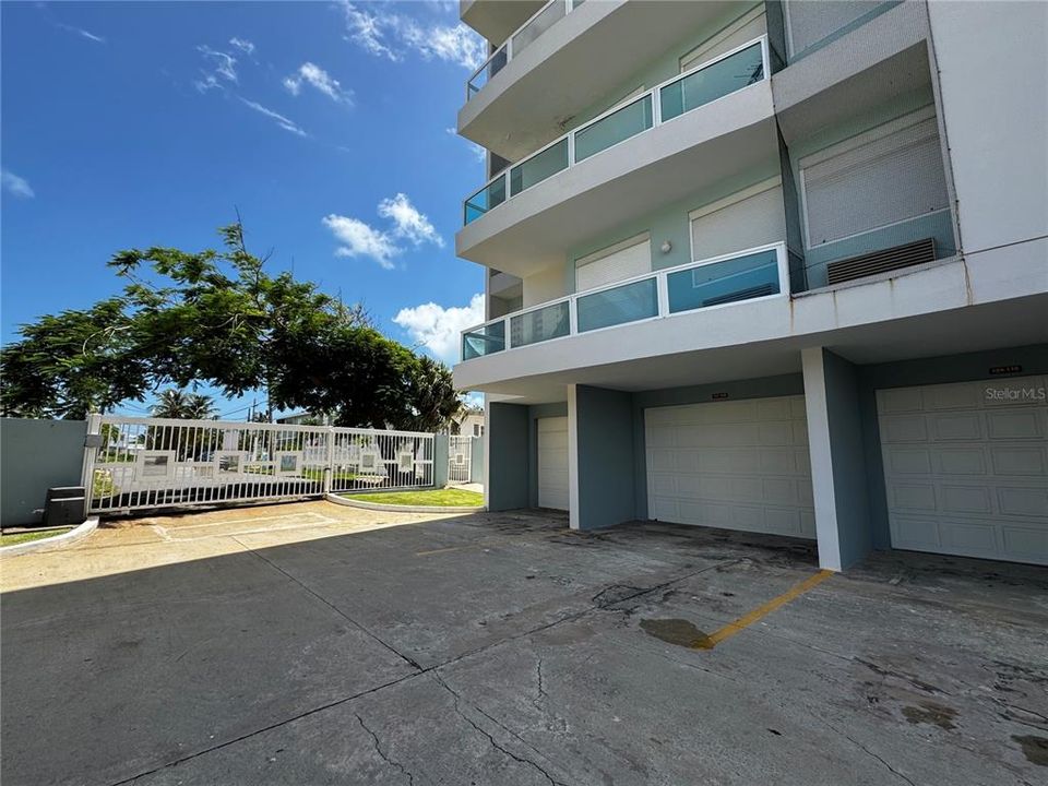 出租: $1,600 (2 贝兹, 2 浴室, 1200 平方英尺)