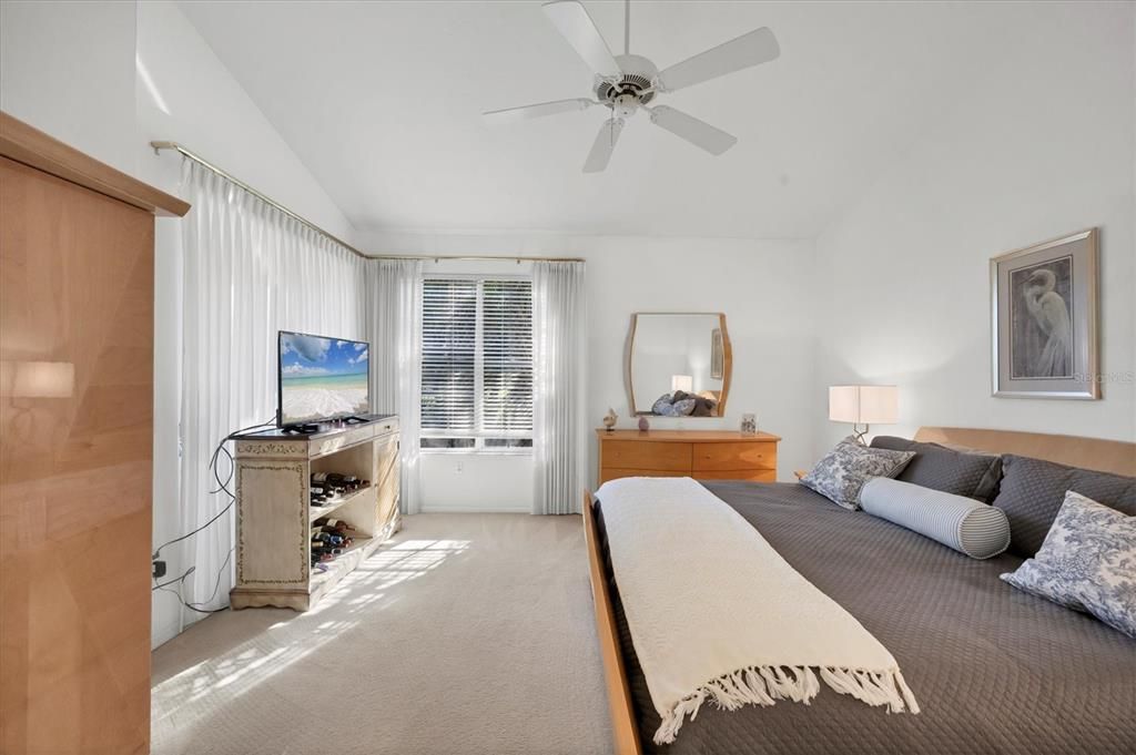 待售: $475,000 (2 贝兹, 2 浴室, 1721 平方英尺)