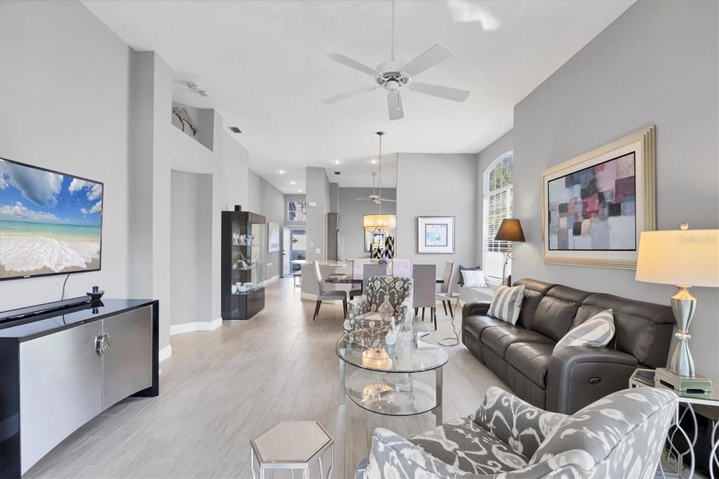 待售: $475,000 (2 贝兹, 2 浴室, 1721 平方英尺)