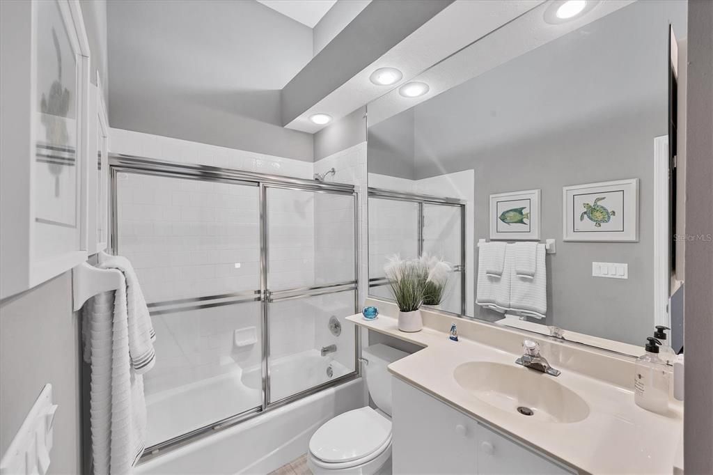 待售: $475,000 (2 贝兹, 2 浴室, 1721 平方英尺)