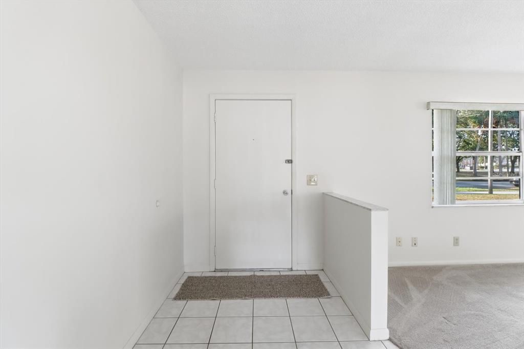 待售: $199,000 (2 贝兹, 1 浴室, 1154 平方英尺)