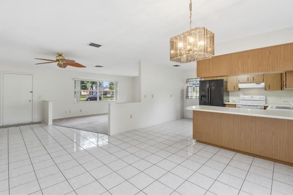 待售: $199,000 (2 贝兹, 1 浴室, 1154 平方英尺)