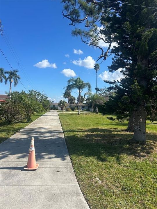 На продажу: $1,650,000 (2 спален, 2 ванн, 1496 Квадратных фут)