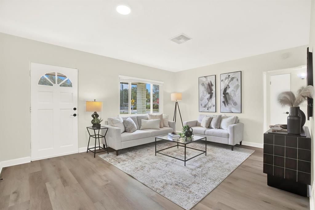 For Sale: $349,000 (3 beds, 2 baths, 1320 Square Feet)