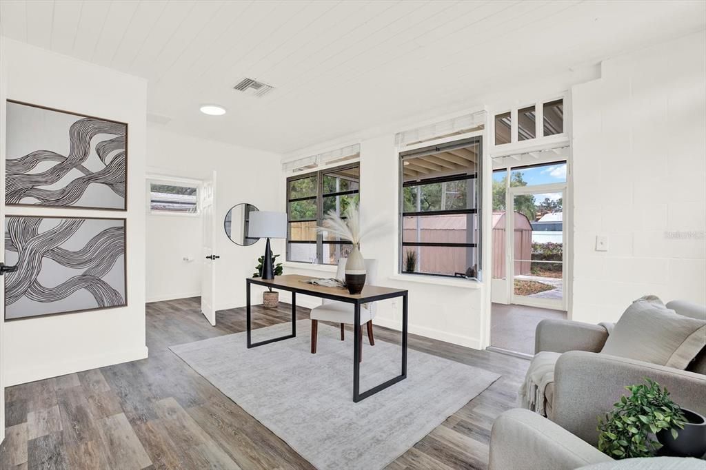 For Sale: $349,000 (3 beds, 2 baths, 1320 Square Feet)