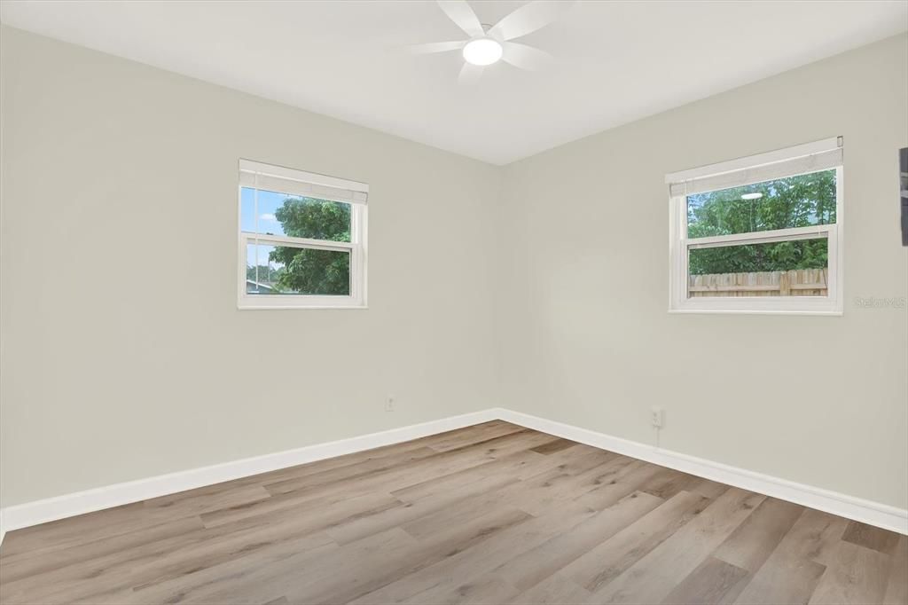 For Sale: $349,000 (3 beds, 2 baths, 1320 Square Feet)