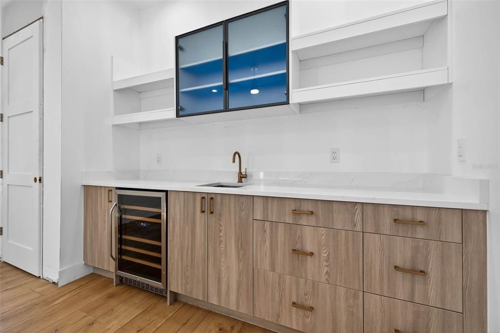 For Sale: $1,099,000 (4 beds, 4 baths, 3182 Square Feet)