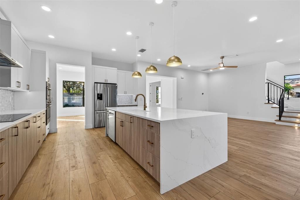 For Sale: $1,099,000 (4 beds, 4 baths, 3182 Square Feet)