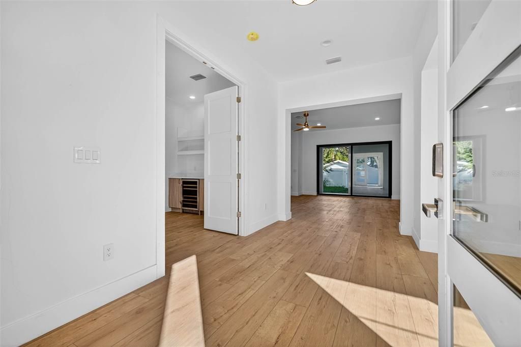 For Sale: $1,099,000 (4 beds, 4 baths, 3182 Square Feet)