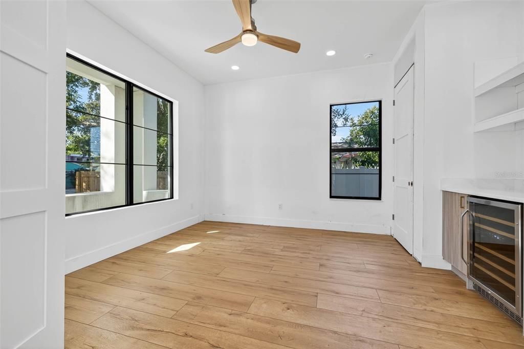 For Sale: $1,099,000 (4 beds, 4 baths, 3182 Square Feet)