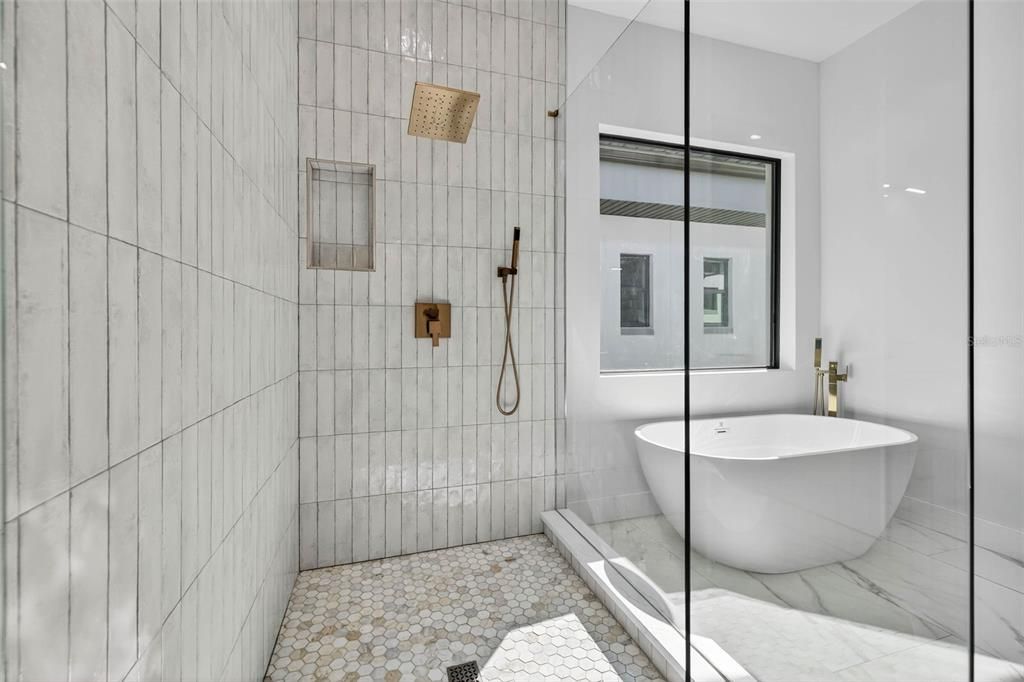 For Sale: $1,099,000 (4 beds, 4 baths, 3182 Square Feet)