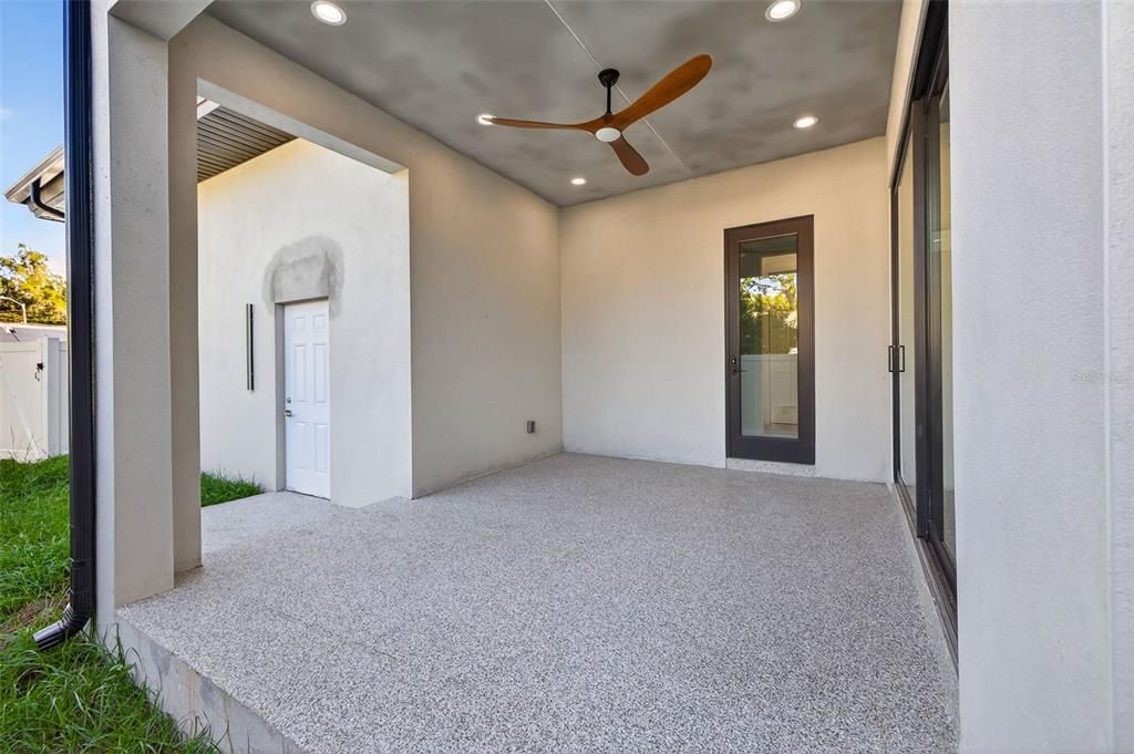 For Sale: $1,099,000 (4 beds, 4 baths, 3182 Square Feet)