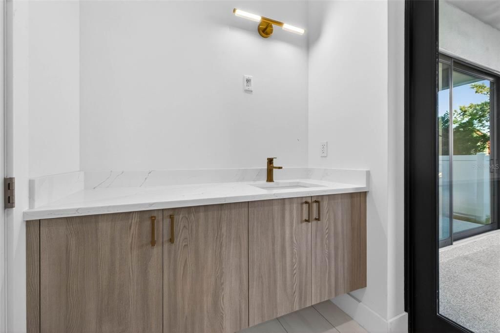 For Sale: $1,099,000 (4 beds, 4 baths, 3182 Square Feet)