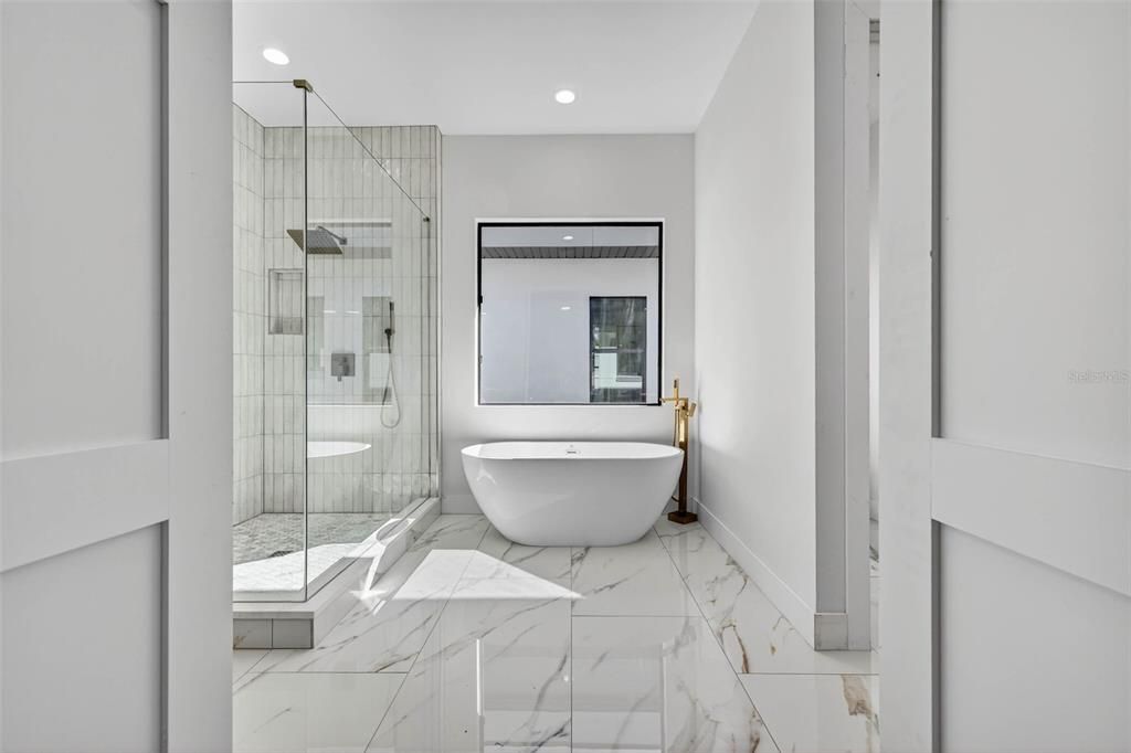 For Sale: $1,099,000 (4 beds, 4 baths, 3182 Square Feet)