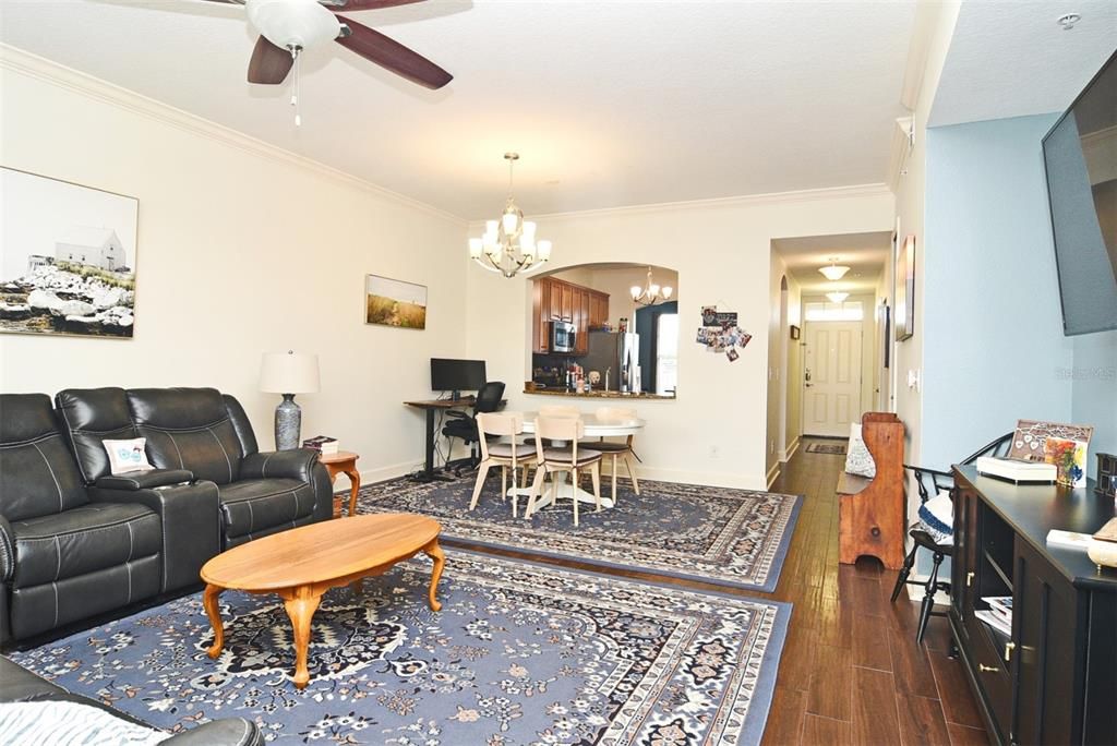 En Venta: $389,000 (2 camas, 2 baños, 1435 Pies cuadrados)