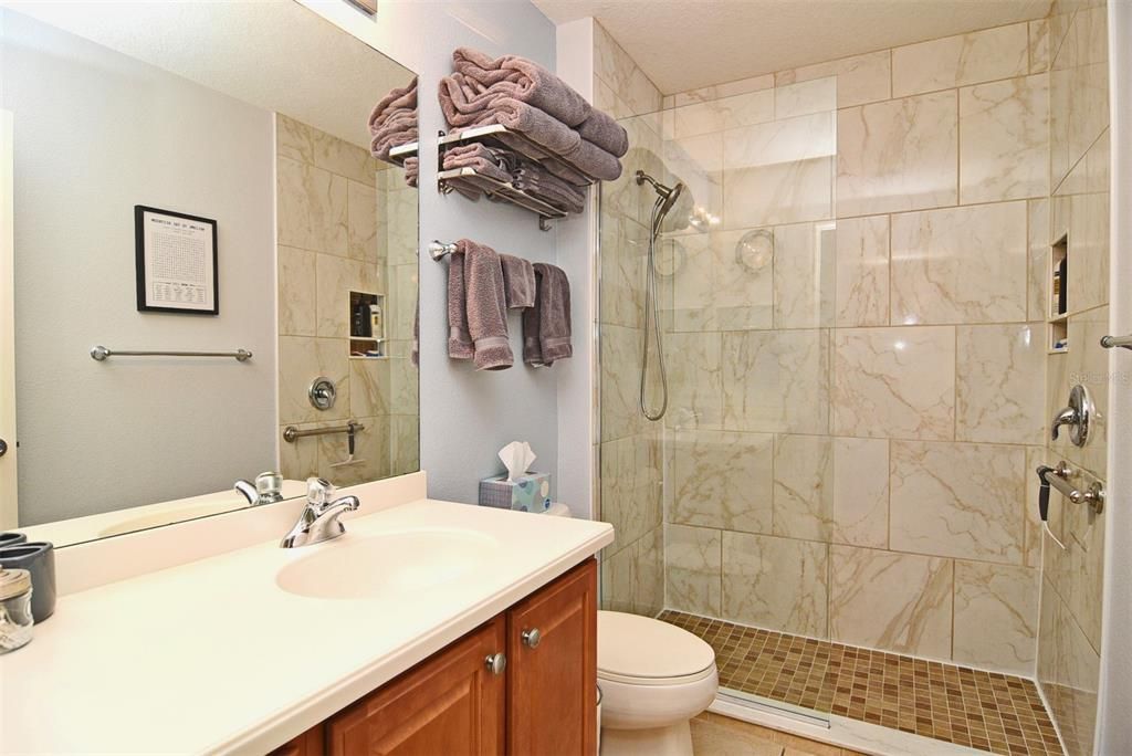 En Venta: $389,000 (2 camas, 2 baños, 1435 Pies cuadrados)