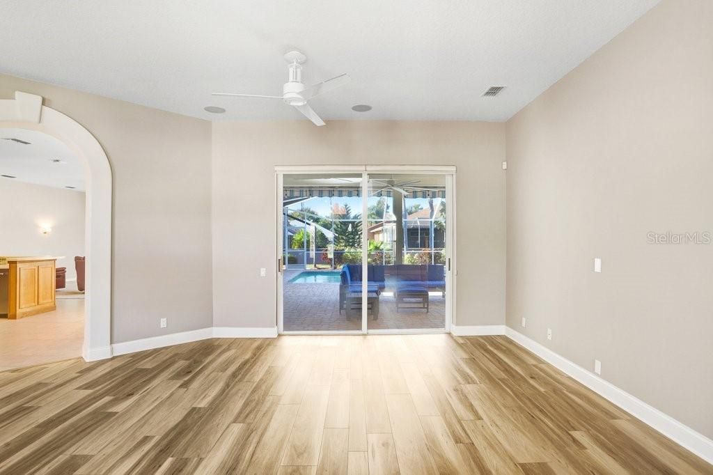 待售: $675,000 (4 贝兹, 3 浴室, 2994 平方英尺)