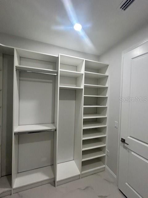 На продажу: $1,100,000 (4 спален, 3 ванн, 2697 Квадратных фут)