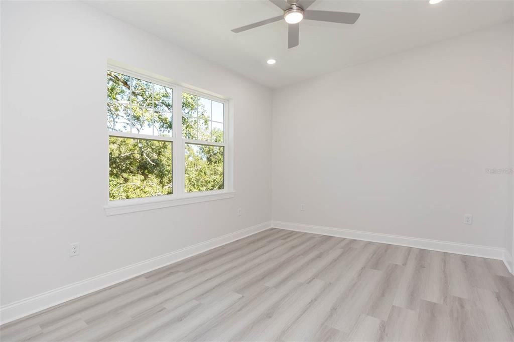 На продажу: $1,100,000 (4 спален, 3 ванн, 2697 Квадратных фут)