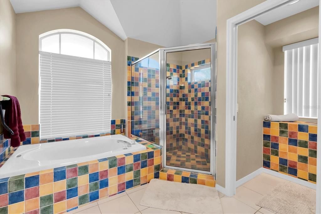 待售: $625,000 (4 贝兹, 3 浴室, 2245 平方英尺)