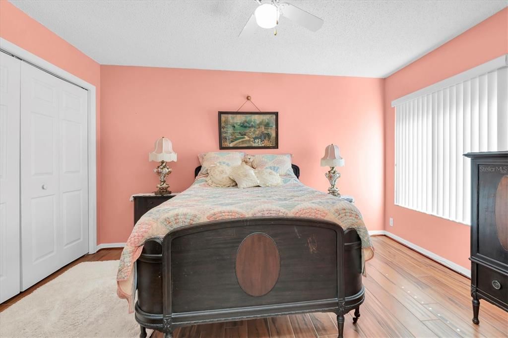 待售: $625,000 (4 贝兹, 3 浴室, 2245 平方英尺)